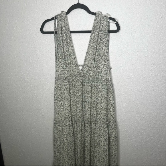 Lulus Wandering Wistfully Cream Floral Print Tiered Maxi Dress Medium - Picture 8 of 13